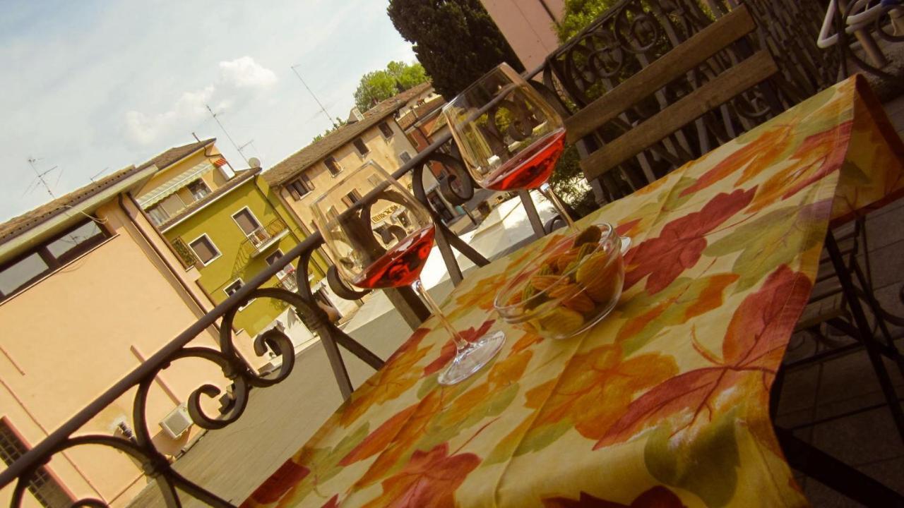 Aly D'Angelo Alla Torre - Immobiliare Azzurra Bardolino Bagian luar foto