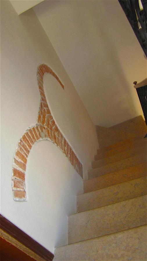 Aly D'Angelo Alla Torre - Immobiliare Azzurra Bardolino Bagian luar foto